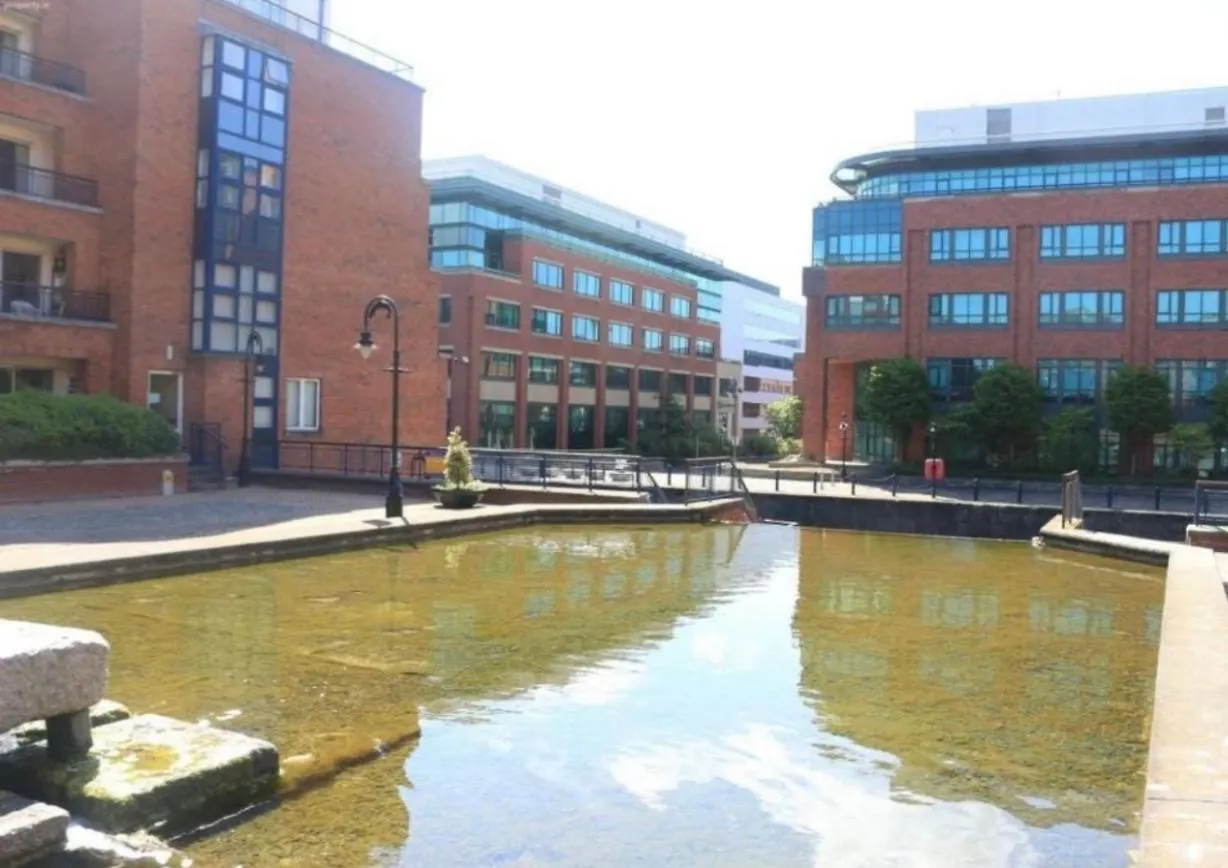 Double Room In A Cozy Shared Apartment, Custom House Harbour Apartments Dublin