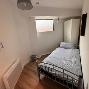  Guest house Centre